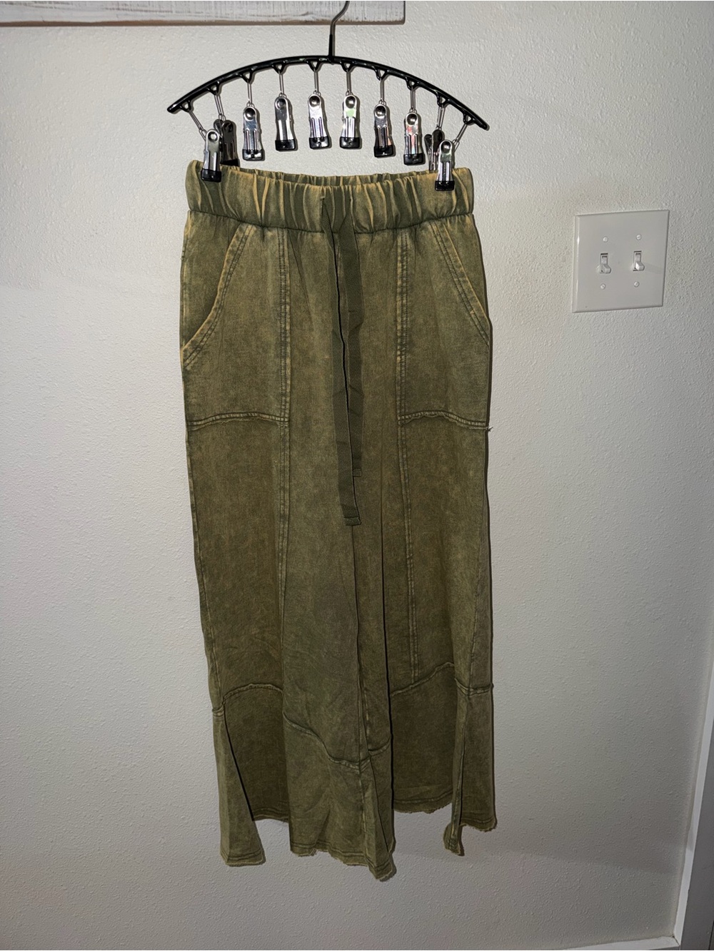 Zenana Outfitters French Terry Olive Wash Flare Drawstring Pants NWOT - Picture 4 of 10